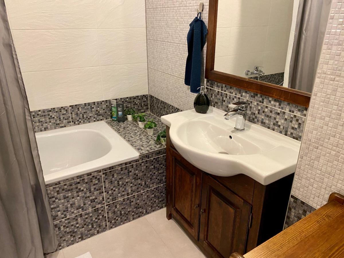 Royal City Centre Apartment Poprad Esterno foto