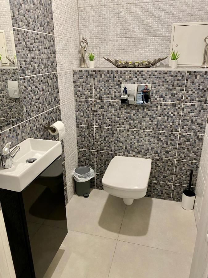 Royal City Centre Apartment Poprad Esterno foto
