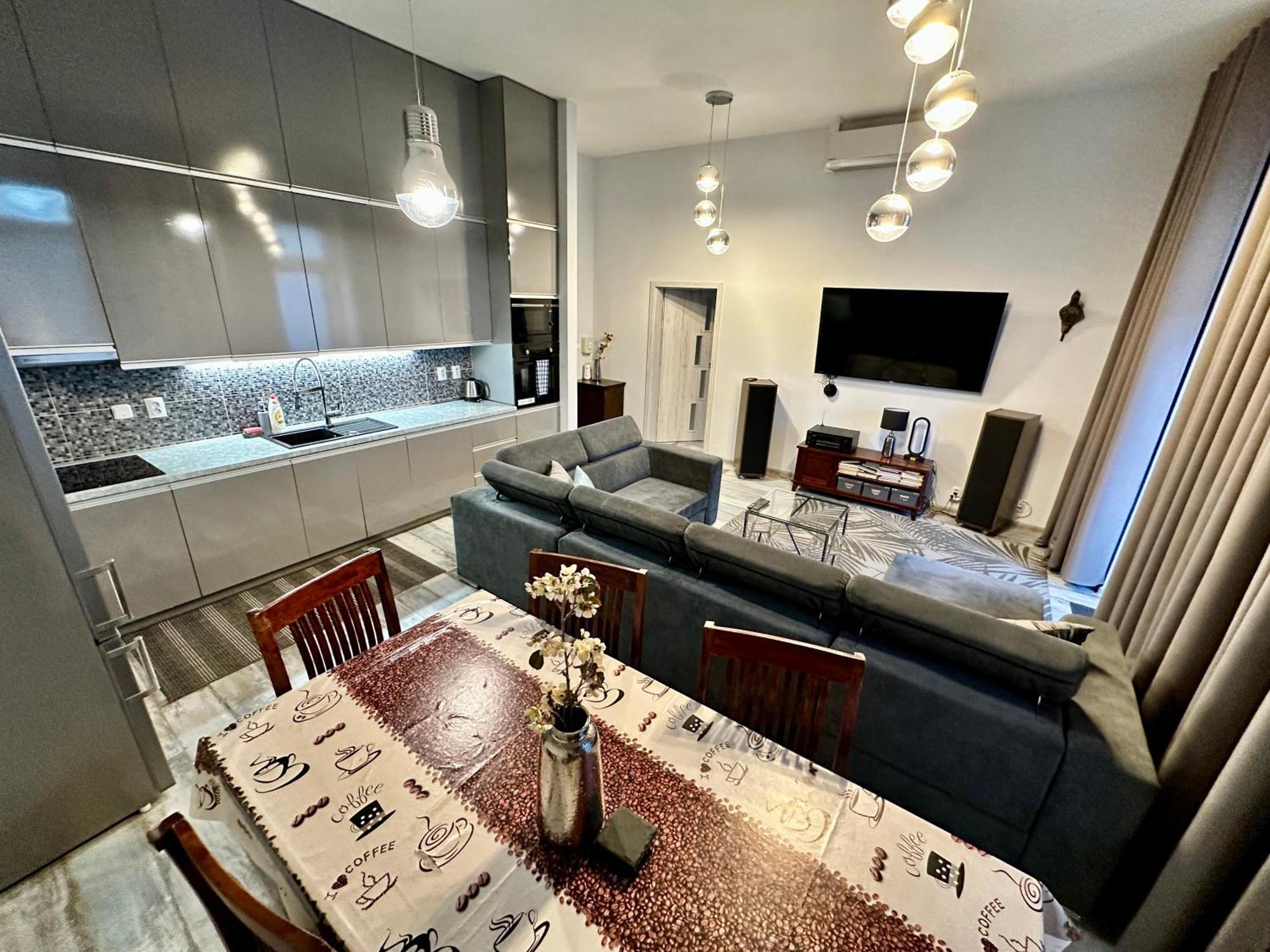 Royal City Centre Apartment Poprad Esterno foto