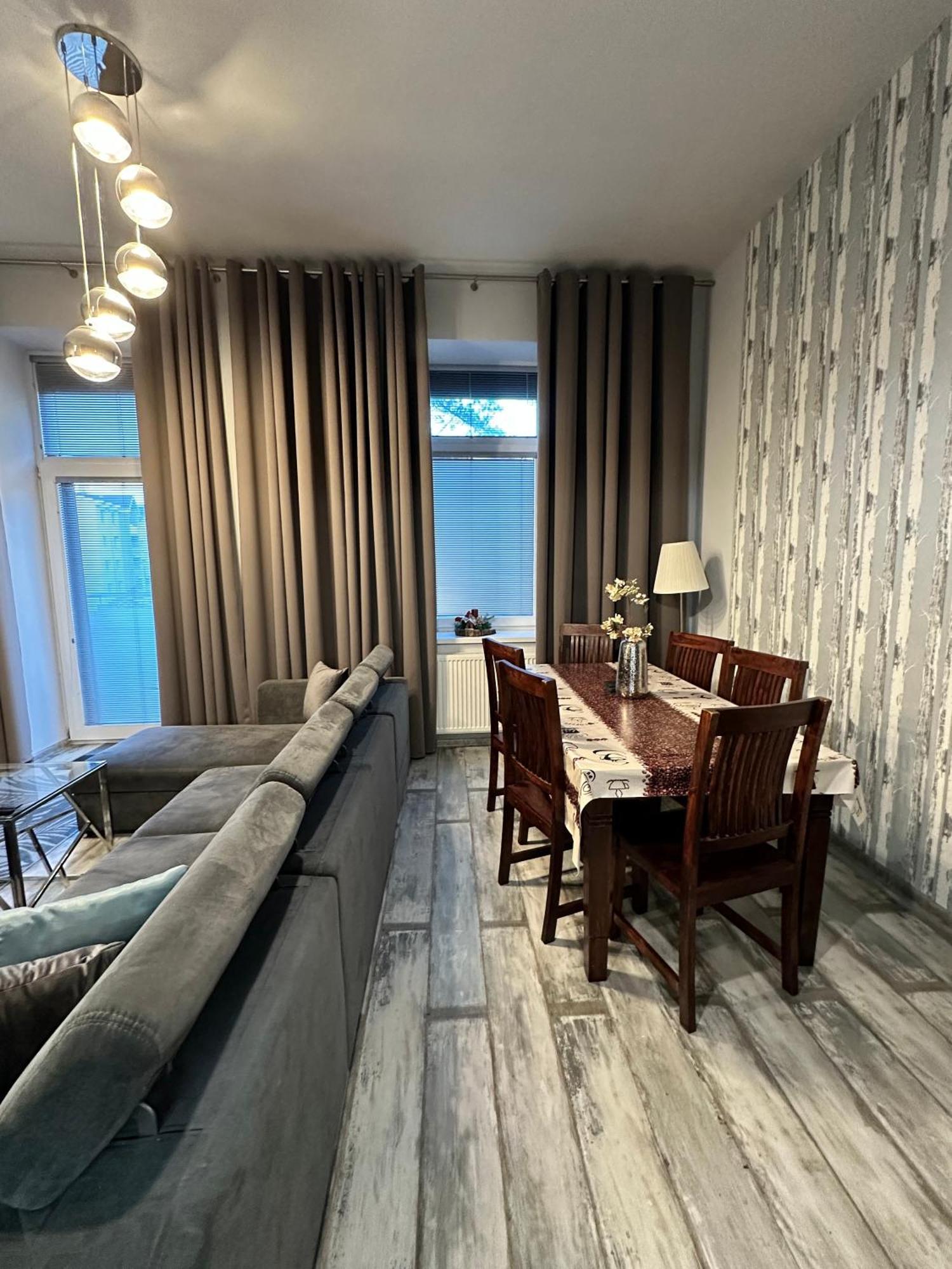 Royal City Centre Apartment Poprad Esterno foto