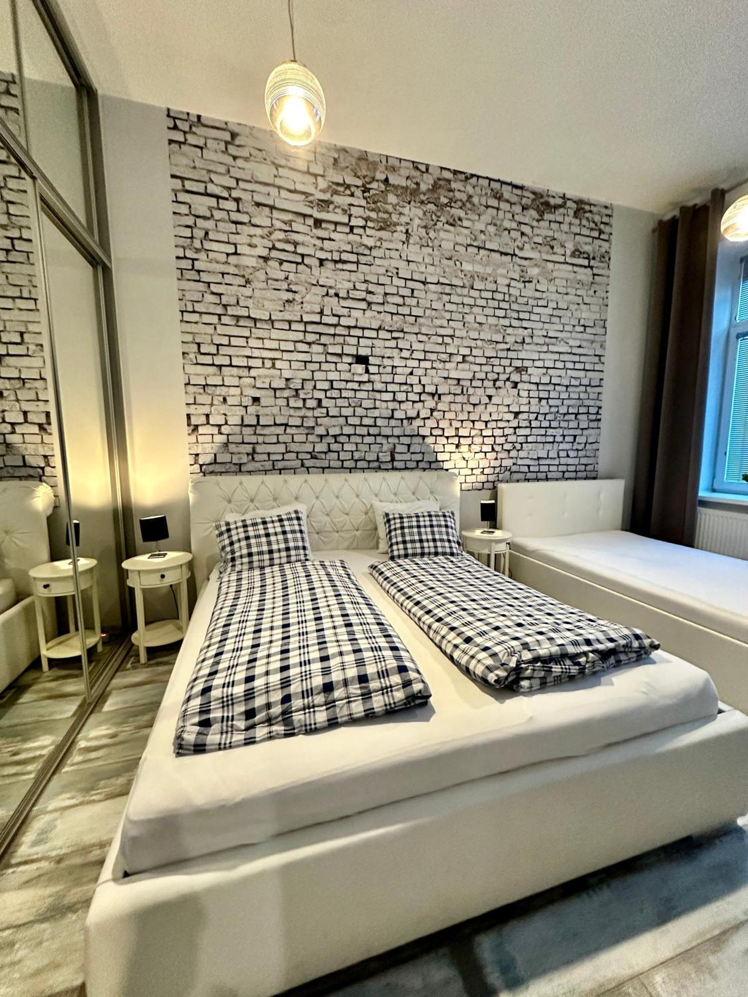 Royal City Centre Apartment Poprad Esterno foto